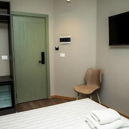 Centerpoint Hotel 4*