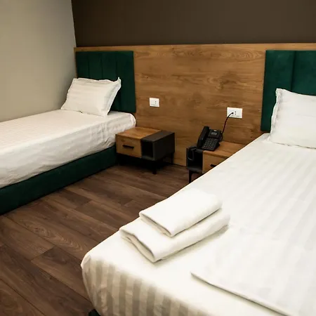 Centerpoint Hotel