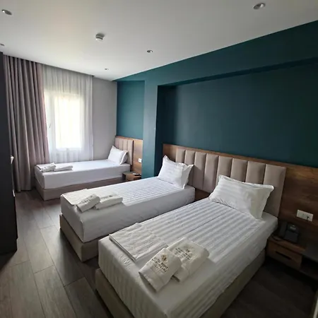 Centerpoint 4*